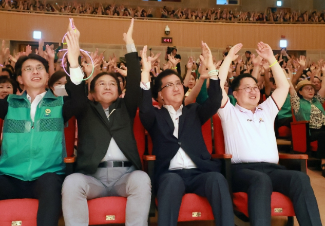 대전시의회 조원휘 의장 “0시축제 숨은 저력 자원봉사자에 감사”
