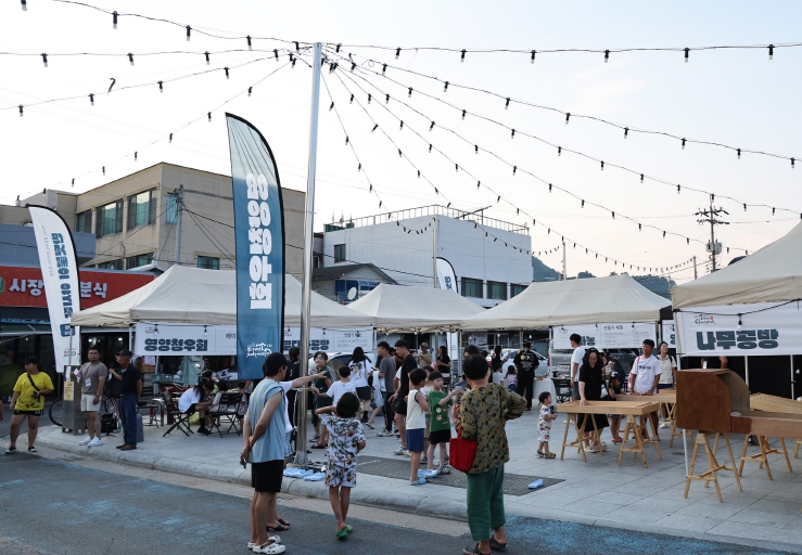청년들이 만든 반딧불이 야시장, 영양군에 반딧불이처럼 빛난 여름밤 야시장 개최