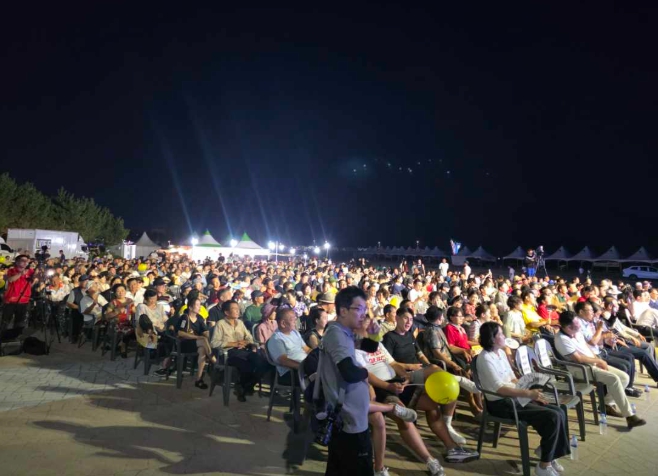 영덕 고래불 해변 페스티벌, 2025년 뜨거운 여름밤을 수놓다!