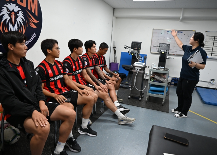 강릉시민축구단, 가톨릭관동대와의 협업 메디컬테스트 실시