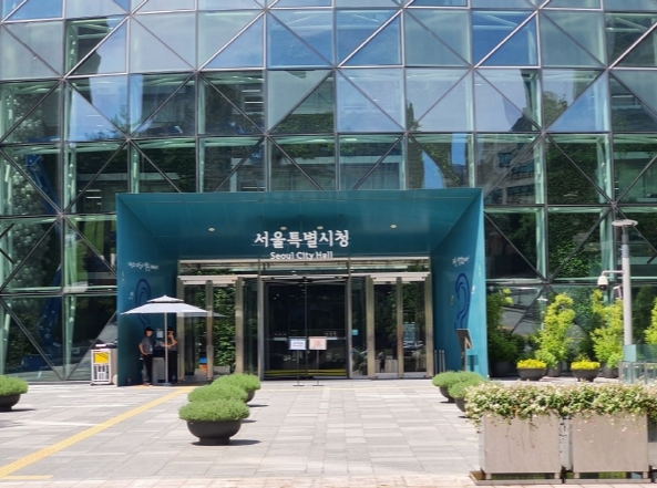 서울시, 행정 분야 자체 LLM 도입… '글로벌 AI 행정도시' 시동 건다