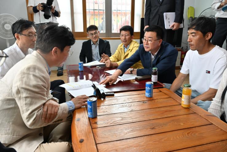 완주군의회 유의식 의장, "외국인고용관리시스템 지자체도 활용해야"

