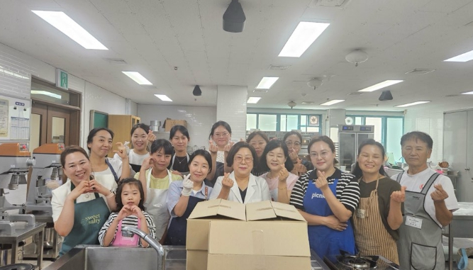 광양시여성문화센터 제과제빵 수강생, 홀몸 어르신 위해 간식 후원