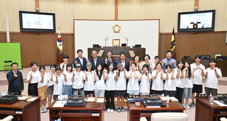 진주시의회, 일본 마쓰에시 청소년 국제교류단 환영 