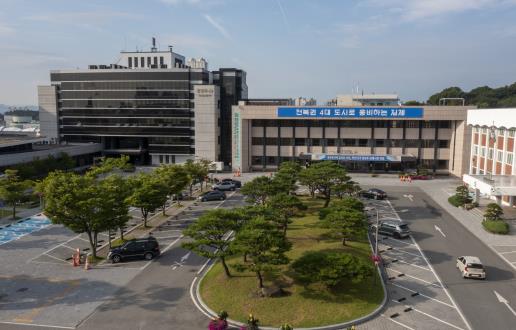 김제사랑카드로 8월 말까지 전액 사용시, 100명 추첨 1만원 충전금 지급