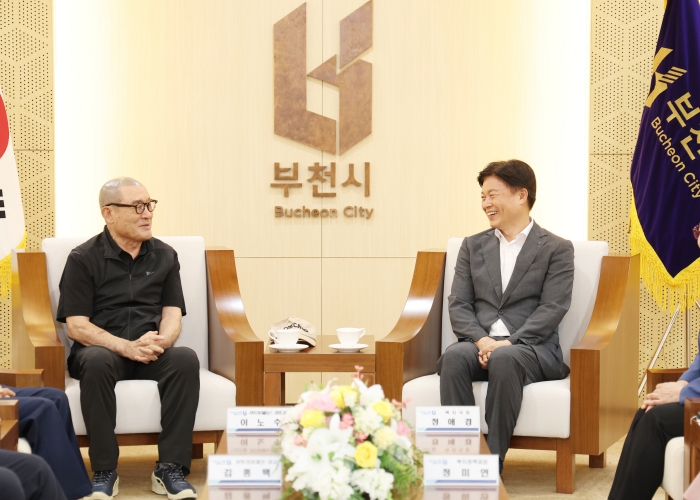 귀뚜라미그룹, 부천시 미래 인재 79명에 장학금 1억원 전달 