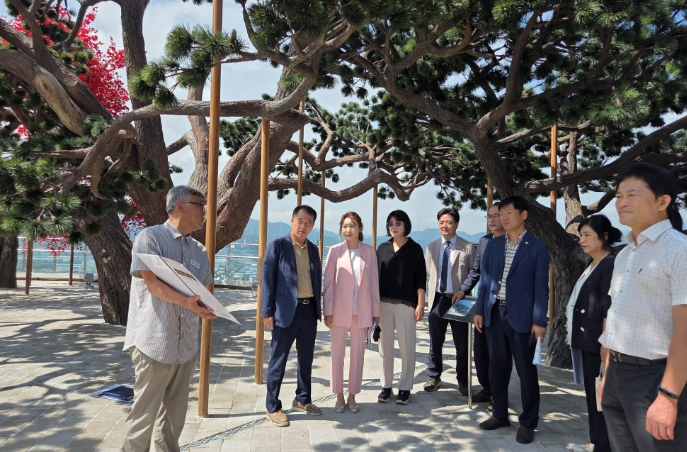 창원특례시의회 문화환경도시위, 대상공원 빅트리·맘스프리존 현장 점검