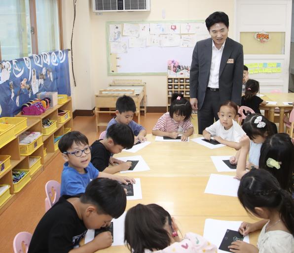 전남교육청, ‘창의적 놀이 중심’ 유아교육 돌봄 현장 방문
