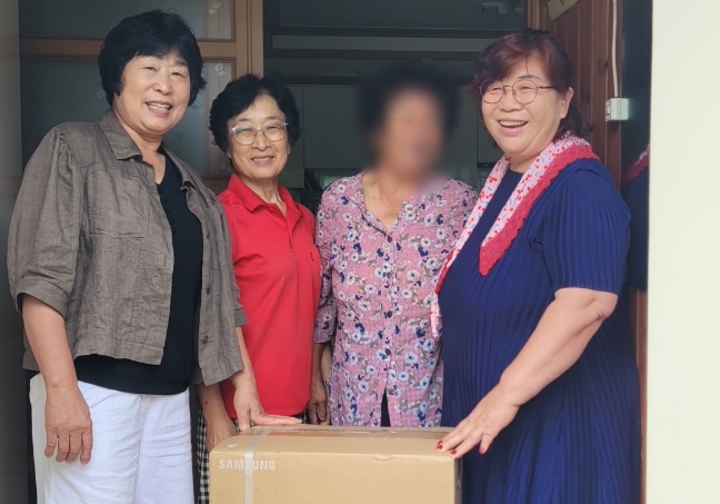 장흥군여성단체협의회, 어려운 이웃 찾아 ‘제습기 전달’