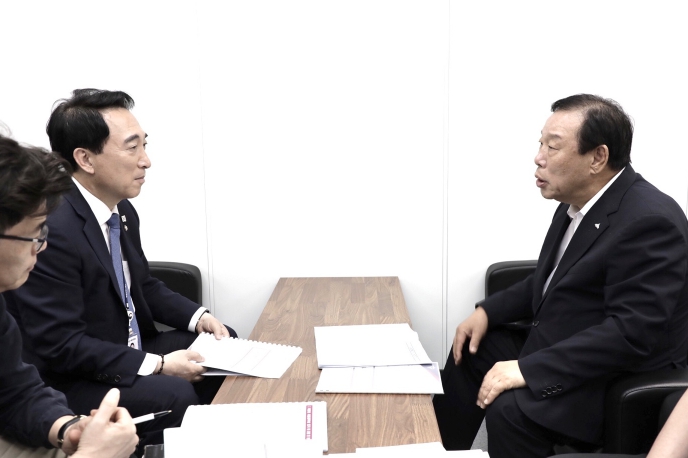 최민호 세종시장, 대통령실·국회 완전 이전 건의