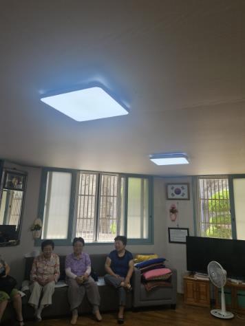 한빛사랑봉사재단, 사상구 경로당'LED 형광등 교체'봉사 