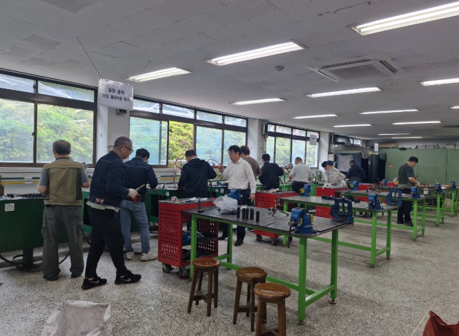 양산시, ‘신중년 스펙-업 플랫폼 사업’ 2기 수료식