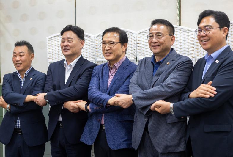 경기도교육청 임태희 교육감, 경기교육 미래 위해 한발 더 가까이 '여야정 협치위원회' 제안