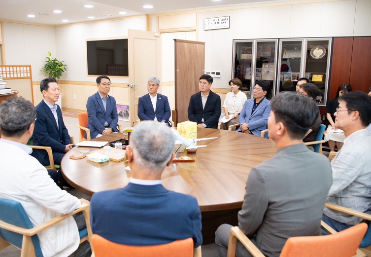 구미사랑상품권 구매 릴레이 '구미애(愛)써요' 챌린지 첫발 내디뎌