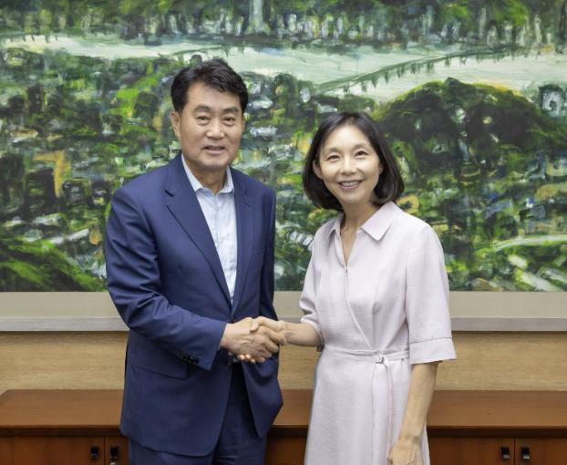 하은호 군포시장 최호정 서울시의장 만나 남부기술교육원 부지 활용 협력 논의  