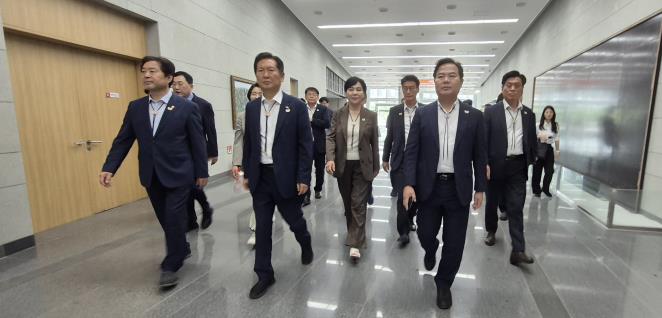 경상북도 정청래 대표와 민주당 지도부, 경주 APEC 준비 현장 방문

