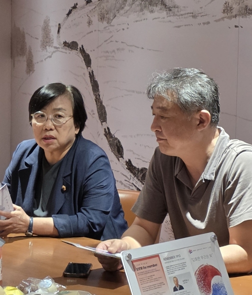 조미자 경기도의원, 남양주 이석영광장 ‘오르빛 Re:member’ 전시장 점검