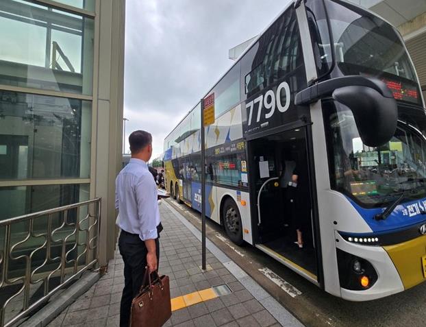 경기도, 2층버스 이용자 만족도 79.7점…좌석 편의 개선 필요
