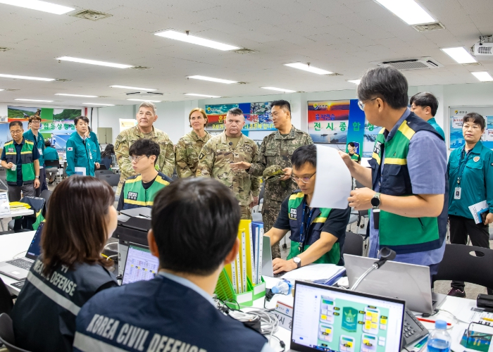 한미연합사 민군작전부 일행, 연천군 을지연습 훈련 참관