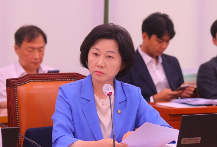 송옥주 의원, 산란계 동물복지 위한 규제 개선 촉구