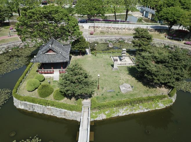 음성군, 설성공원 경호정 안내판 문구 수정 설치...친일잔재 청산 노력