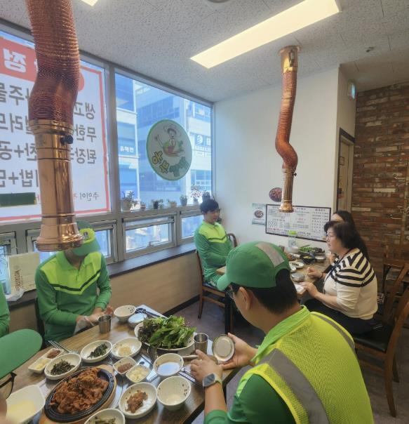 수원시 영통구 광교2동, 환경관리원 격려 오찬 및 간담회 개최