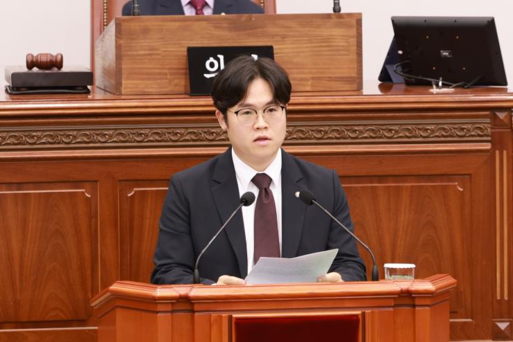 창원시의회 제146회 임시회 제4차 본회의 진형익 의원 건의안 채택
