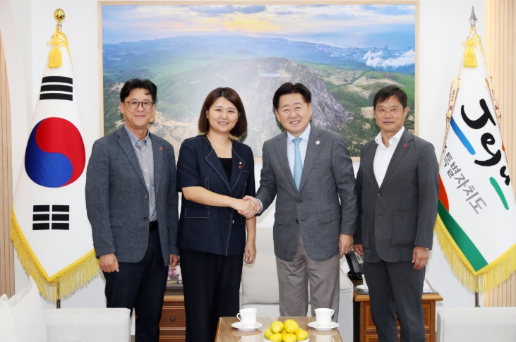 오영훈 지사, 손솔 진보당 국회의원과 관광·문화 발전방안 논의