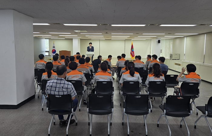 안전한 도매시장, 대구농수산물유통관리공사 전문의용소방대가 함께 만들어 갑니다