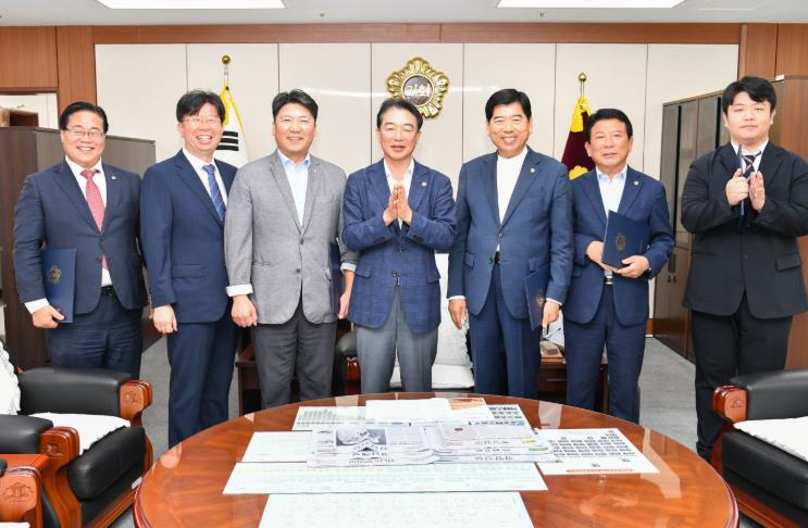 경남도의회 제2기 입법평가위원회 위촉식 개최, 본격적인 활동 시작
