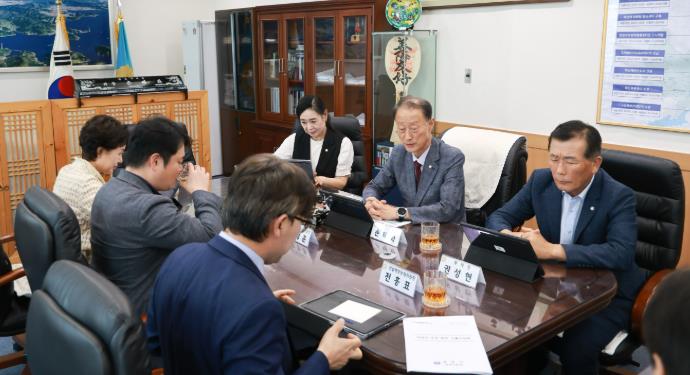 창원특례시의회, 추석·농번기 사회공헌활동 논의
