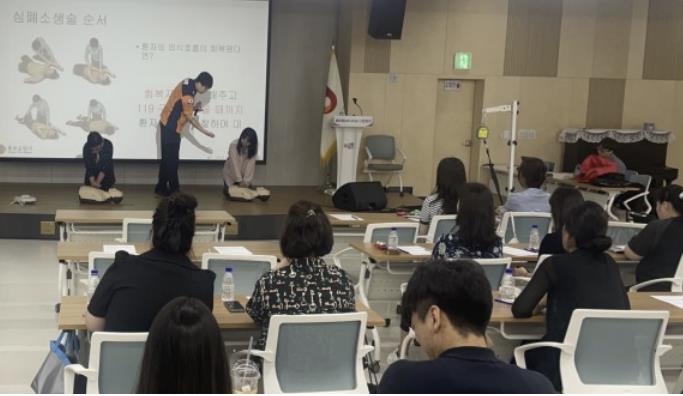 소통기술·위기대처 업그레이드! 더 든든해진 '서울 중구 우리동네 돌봄단'