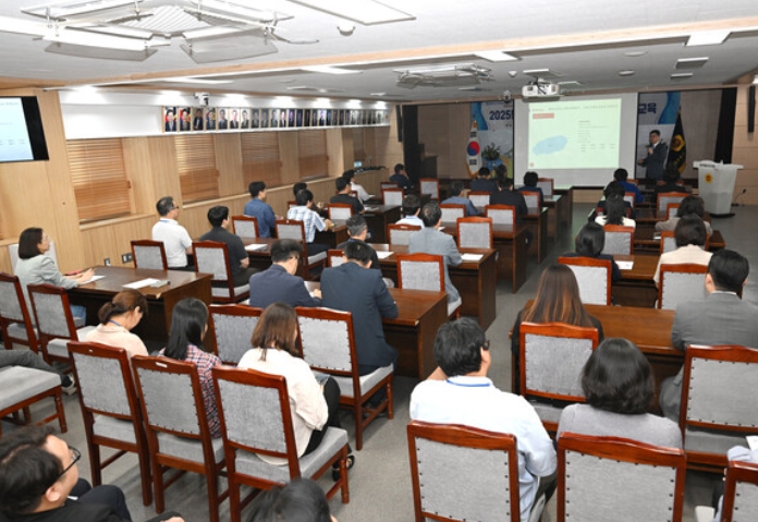 제주도의회, 2025 행정사무감사 대비 교육…전문성 강화
