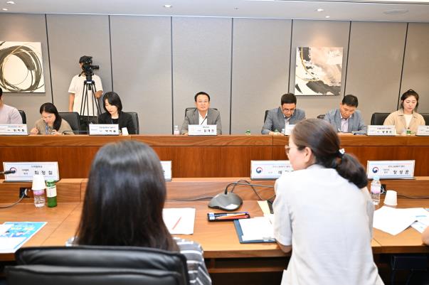 완주군의회, 자동차업계 ‘일자리 붕괴 직전’… 김재천 부의장, 완주 협력사 구출 나서