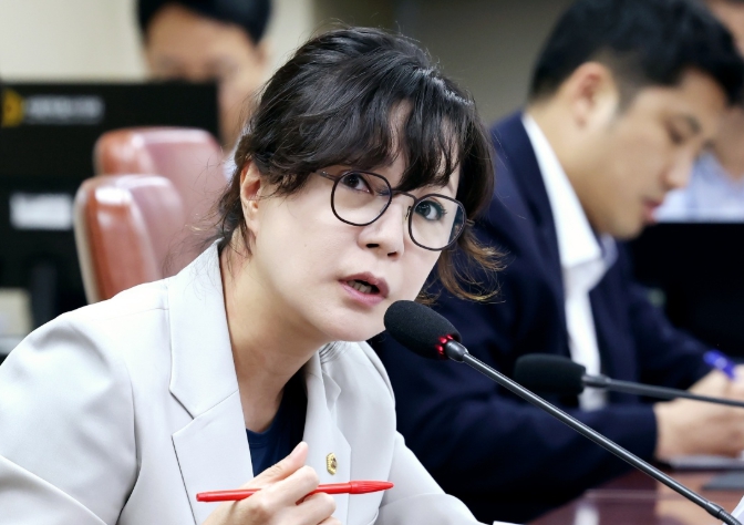 서울시의회 김혜영 의원, 120다산콜센터 AI 상담 전환 속 상담사 고용 안정성 확보 및 사회적 약자 보호 방안 모색해야