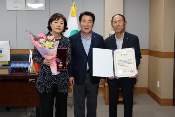 양산시, 6.25참전유공자 유족에 화랑무공훈장 전수
