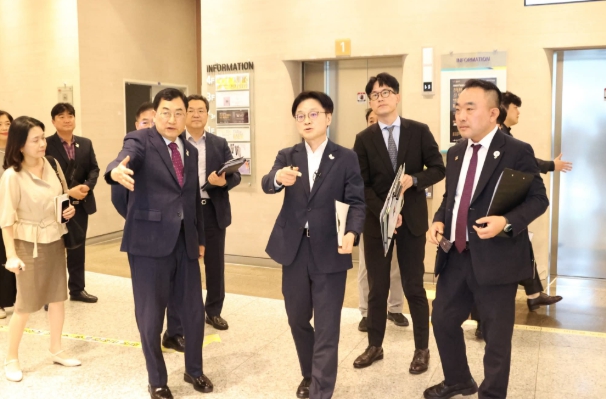 김정관 산자부 장관, 경주서 APEC 경제인행사 준비상황 점검