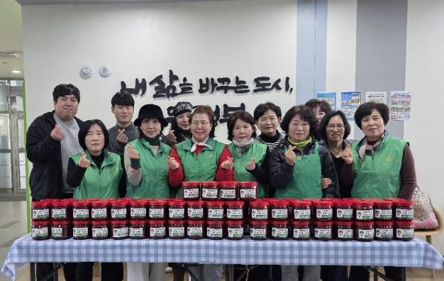 의정부시 송산3동 새마을부녀회, 정성으로 담근 고추장으로 사랑의 나눔 실천