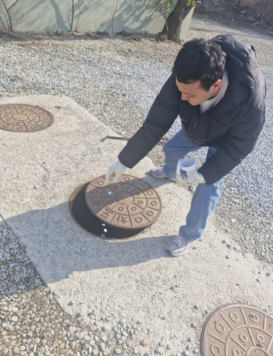 강화군, 해빙기 맞아 말라리아 매기모기 유충 방역 돌입