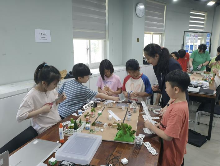군포문화재단 군포시평생학습마을 '군포다움공유학교 AI·디지털 교육' 봄학기 운영 시작