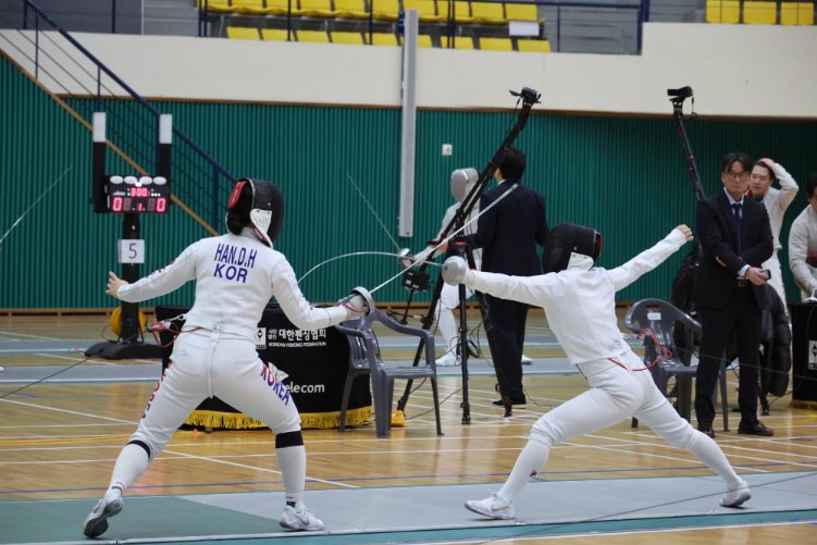 전국 펜싱인들 무주로! 제28회 한국실업펜싱연맹회장배 전국 남녀펜싱선수권대회 개최