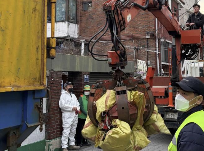 안양시 안양4동, 저소득 저장강박가구에 '찾아가는 청소복지' 실시
