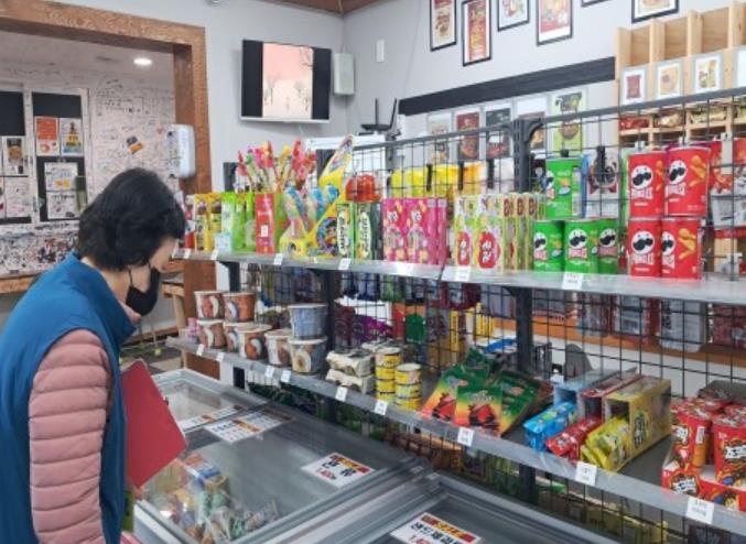 충주시, 개학 맞아 학교 주변 어린이 식품 위생 점검