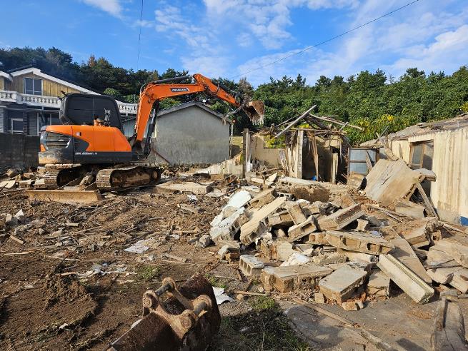 영광군, 농어촌 빈집 정비 본격 착수...52동 철거 지원

