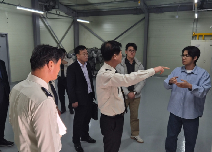 최민철 전남소방본부장,  신안 안좌쏠라시티 태양광발전소 현장 안전 지도