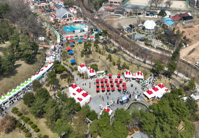 논산딸기축제, 지역과 세계를 잇는 성공적 무대 마무리