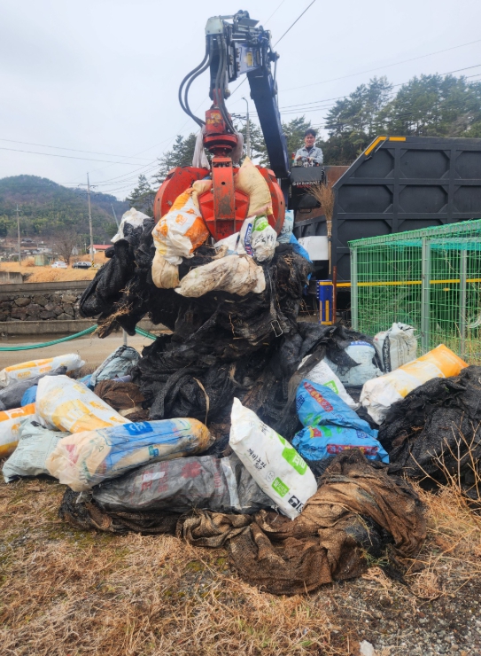 거제시, “봄 맞이 농촌 정화” 활동 전개