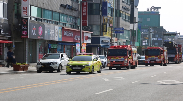 당신의 양보가 누군가의 생명입니다. 홍성소방서 `소방차 길 터주기` 훈련 실시