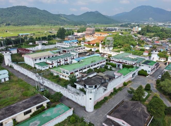 옛 장흥교도소 빠삐용zip, ‘초록빛 예술’ 로 물든다
