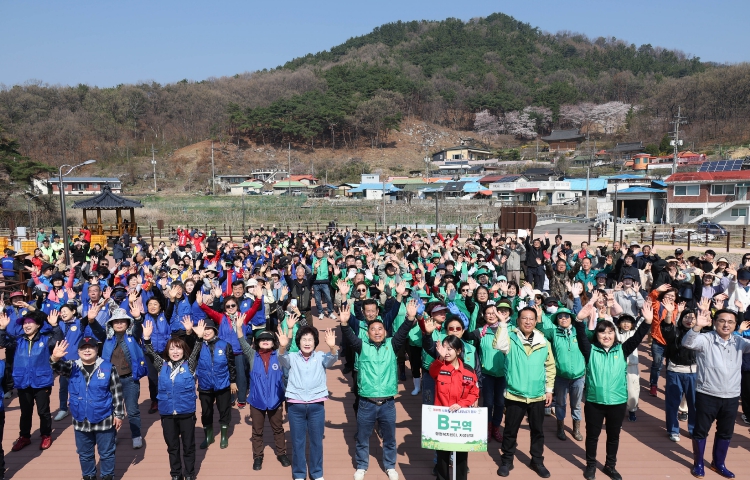 대전 동구의회, 제81회 식목일 나무심기 행사 참석